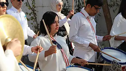 Şırnak'ta engelliler hem eğlendi hem eğlendirdi