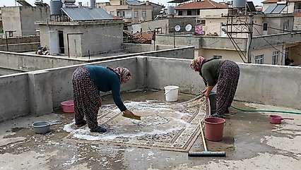 Gaziantep'te Halı Yıkarken Elektrik Akımına Kapılan 2 Kadın Hayatını Kaybetti