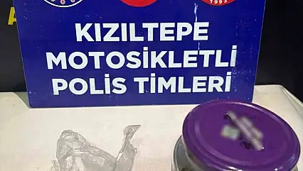 Mardin'de durdurulan araçta esrar ele geçirildi