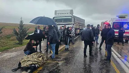 Mardin'de tır ile otomobil çarpıştı: 1 ölü, 4 yaralı