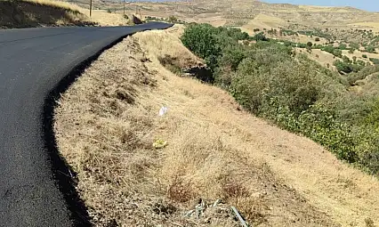 Atabağı Beldesi Halkı Yol Güvenliği İçin Bariyer İstiyor