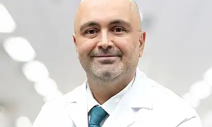 Beyin ve Sinir Cerrahisi Uzmanı Dr. Mustafa Nevzat Firidin, Özel Siirt Duru Hastanesi'nde Göreve Başladı