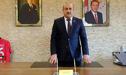 Eruh Belediye Başkanı Çiftçi'den 24 Kasım Öğretmenler Günü Mesajı