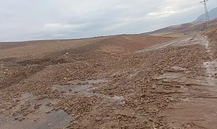 Eruh'ta heyelan nedeniyle kapanan köy yolları yeniden ulaşıma açıldı