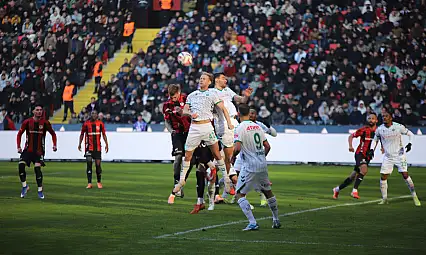 Gaziantep FK ile Konyaspor sahadan 1-1'lik beraberlikle ayrıldı