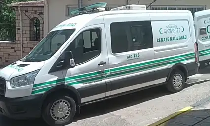 Gömleği Ağaca Takılan Çiftçi Traktörün Altında Kalarak Hayatını Kaybetti