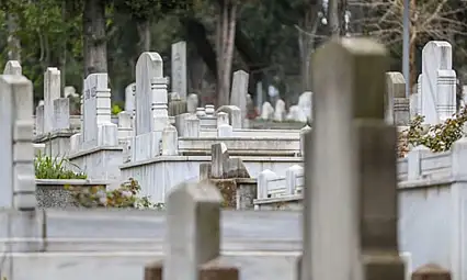 İstanbul'da Mezarlık Ücretleri Yeniden Belirlendi: En Pahalı Mezar 334 Bin 896 Lira Oldu
