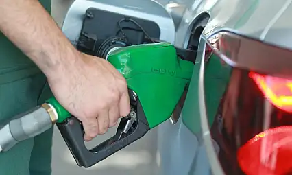 Motorine indirim geldi: İşte Siirt'te güncel akaryakıt fiyatları | 22 Ekim Çarşamba 2025