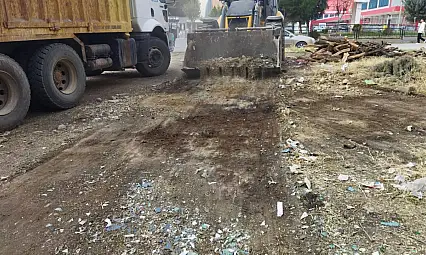 Siirt Belediyesi'nden Kent Genelinde Yoğun Temizlik Çalışması