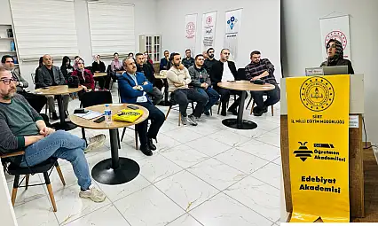 Siirt Edebiyat Akademisi'nde 'Türk Öyküsünün Serencamı' Konuşuldu