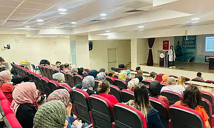 Siirt Eğitim ve Araştırma Hastanesi'nde Kan Transfüzyonu Güvenliği Eğitimi