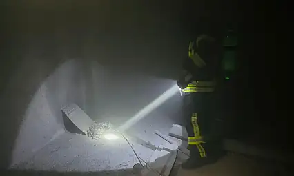 Siirt'in o ilçesinde apartmanda çıkan yangın paniğe neden oldu!