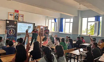 Siirt Jandarması'ndan Siber Güvenlik Hamlesi: 10 Bin Kişiye Eğitim