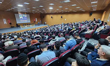 Siirt'te ''Aydınlık Şehir Gazze'' Konferansı Yoğun Katılımla Gerçekleşti