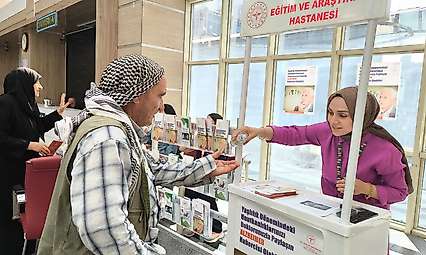 Siirt'te Dünya Alzheimer Ayı kapsamında farkındalık standı açıldı