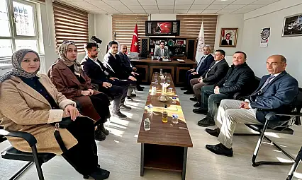 Siirt'te Eğitim Değerlendirme Toplantısı: Müdür Saz, Tillo'daki Okul Müdürleriyle Bir Araya Geldi