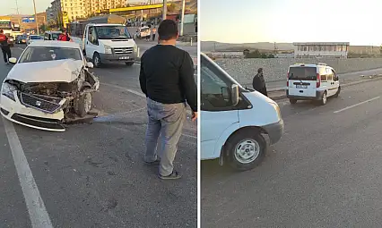 Siirt'te Hafif Ticari Araç ile Otomobil Çarpıştı: Araç Kullanılamaz Hale Geldi