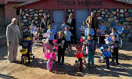 Siirt'te Öğrencilere Bisiklet Dağıtıldı