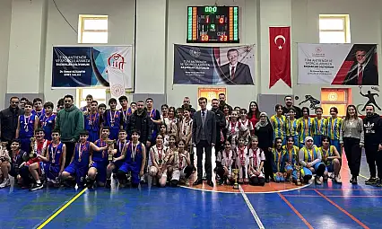 Siirt'te Okul Sporları Basketbol Yıldızlar Müsabakaları Tamamlandı