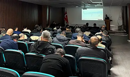 Siirt'te sağlık çalışanlarına tütün bağımlılığı eğitimi verildi