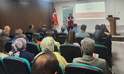 Siirt'te Sağlık Personeline Koruyucu Aile Eğitimi Verildi