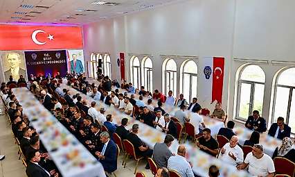 Siirt'te Şehit Yakınları ve Gaziler Onuruna Yemek Programı Düzenlendi