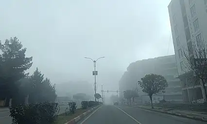 Siirt'te sis etkili oluyor! Görüş mesafesi 50 metreye düştü