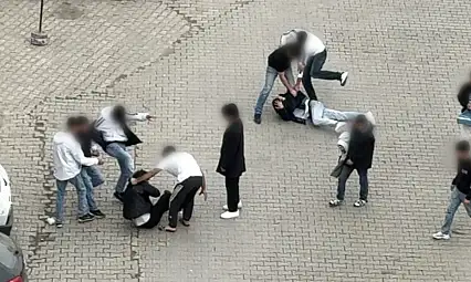 Siirt'te Sokak Ortasında Kavga: 3 Kişi Yaralandı