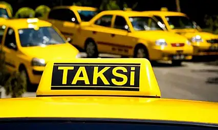 Siirt'te Taksicilerden 'Korsan Taşımacılık' Tepkisi: 'İşimizi Yapamaz Hale Geldik'