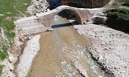 Siirt'te Tarihi Gira Xane Köprüsünün Baraj Suları Altında Kalmadan Önce Çekilen Son Fotoğrafları