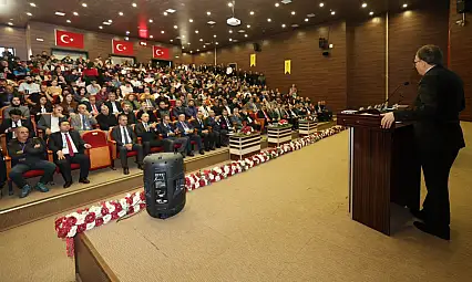 Siirt'te Tarım Sektörü 4. Siirt Fıstığı Çalıştayında Masaya Yatırıldı: Üretimi Artıracak Adımlar Belirlendi