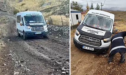 Siirt'te Taşımalı Eğitime Çamur Engeli: 15 Öğrenci Yolda Mahsur Kaldı