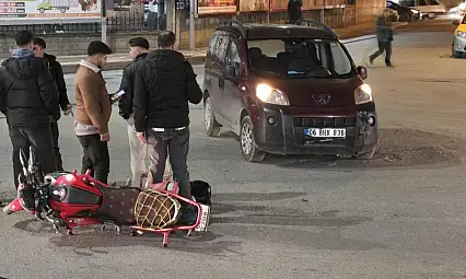 Siirt'te ticari araç ile motosiklet çarpıştı: 1 yaralı