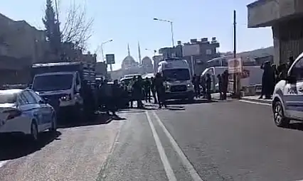 Siirt'te Tillo Caddesi'nde Minik Çocuğa Araç Çarptı: Durumu Kritik