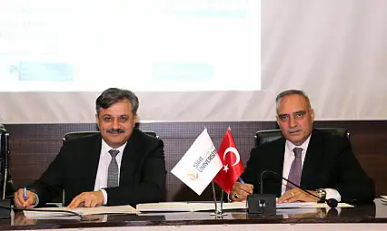 Siirt Üniversitesi ile Siirt Damızlık Koyun ve Keçi Yetiştiricileri Birliği Arasında Keçi Islahı ve Tedavi Protokolü