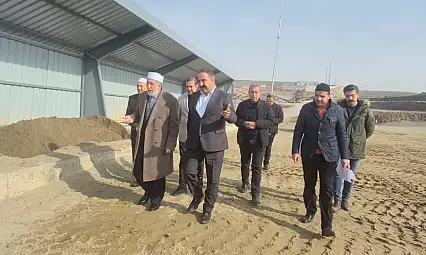 Siirtli Kanaat Önderi Şeyh Muiniddin Aydın'dan Asfalt Plenti Ziyareti