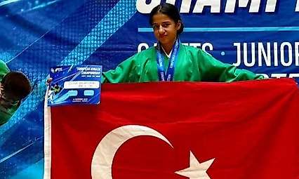 Siirtli öğrenci Dicle Polat Avrupa şampiyonu oldu