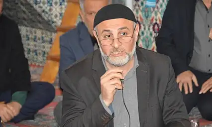 Siirtli Vaiz Murat Nergis'ten Üç Aylar Mesajı: 'Dinde Kandil Yok Diyerek İbadeti Engellemeyin'