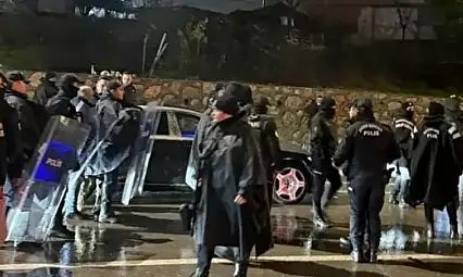 Trabzonspor Başkanı Ertuğrul Doğan'ın Aracına Saldırı Girişimi