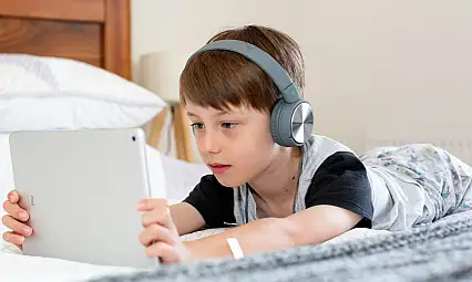 Yoksulluk, Dijital Bağımlılık ve Sağlıksız Gıda Tehdidi! Çocuk Sağlığı Alarm Veriyor