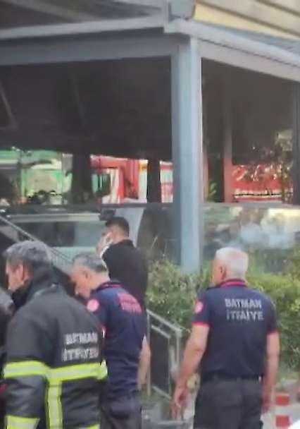 Batman'da Spor Salonunda Yangın: 2 Kişi Hayatını Kaybetti, 9 Kişi Dumandan Etkilendi