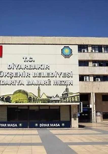 Diyarbakır Büyükşehir Belediyesi Eş Başkanlığına Emin Ay Getirildi