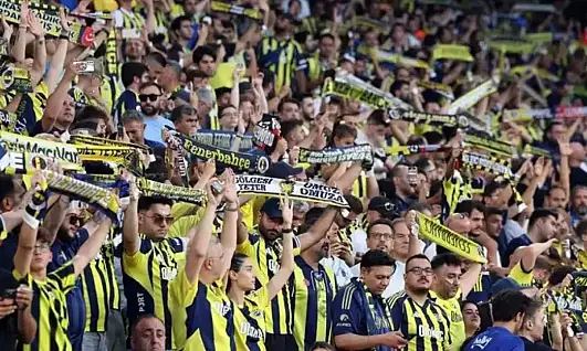 Fenerbahçe'nin Yeni Transferi Edson Alvarez Milli Maçta Sakatlandı