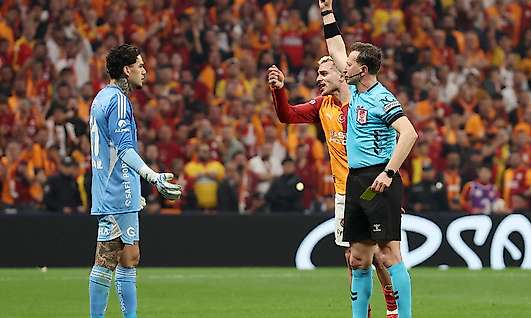 Futbolda Dijital Kart Dönemi: Hakemler Yeni Sistemi Test Etti