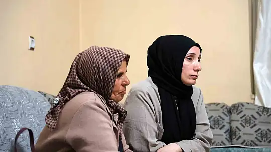 Ayrı şehirler, kayıp hayatlar: Cesetleri bulunamayan Gülistan Doku ve Siirtli Mekiye Akyel'in ailesi Diyarbakır'da bir araya geldi