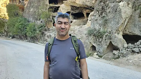 Siirt'in Sınırındaki Gabar Dağı'nda Saklı Cennet: '7 Katlı Apartman Mağarası'