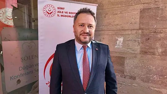 Siirt'te özel bireyler askeri kamuflaj giyerek yemin törenine katıldı