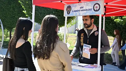 Siirt İl Emniyet Müdürlüğü ekipleri, üniversite öğrencilerini bilgilendirdi