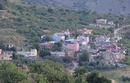 AYM'den kritik karar: Nüfusu 2 binin altına düşen belediyeler köye dönüşecek