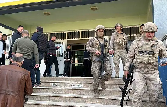 Şanlıurfa Siverek'te lisede silahlı saldırı: 13 öğrenci yaralandı
